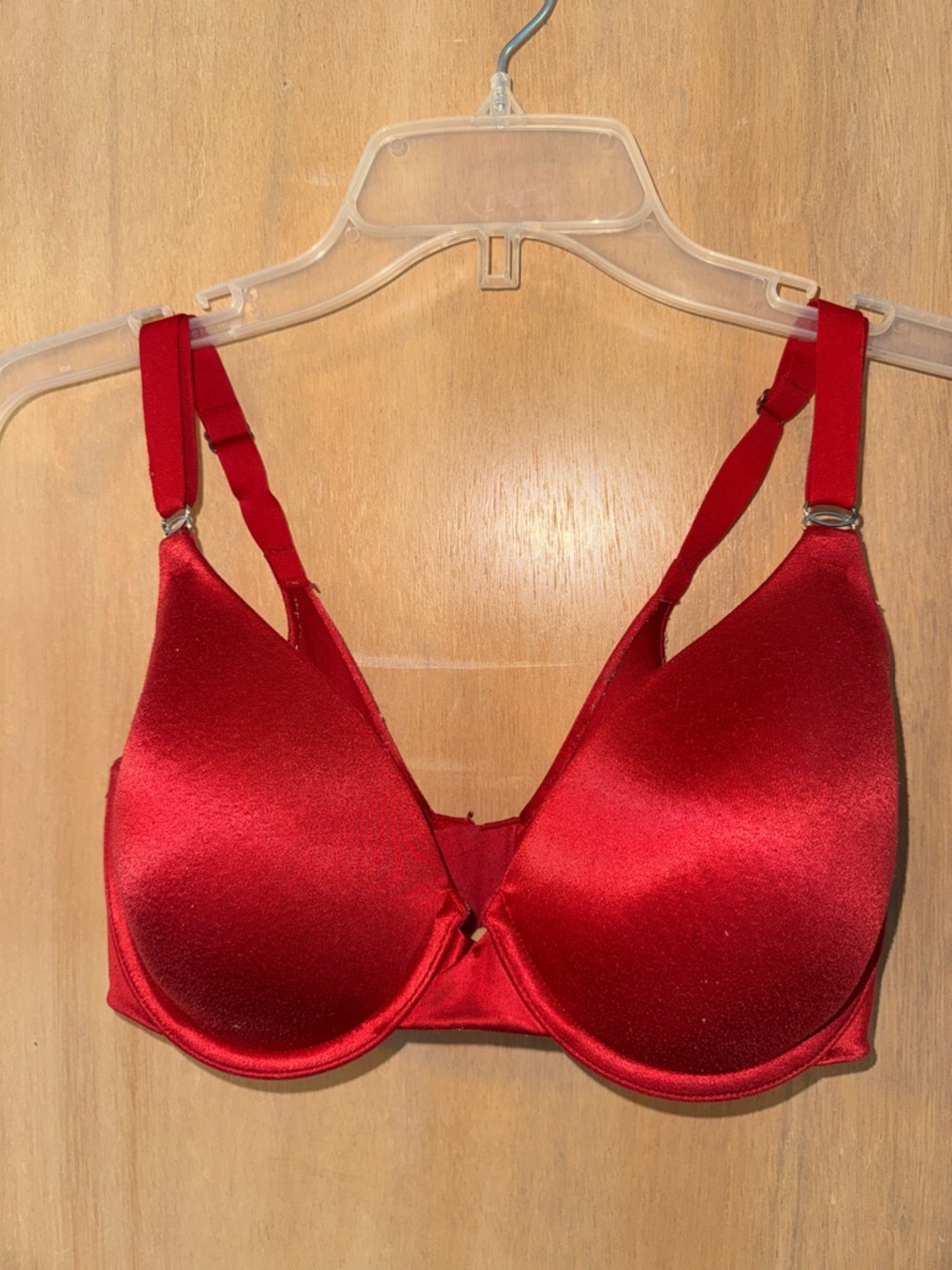 Maidenform Red Satin Lightly Lined Full-Coverage T-Shirt Bra 34DD